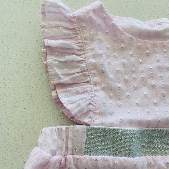 Cat & Jack Light Pink Shimmer Romper Size 12 months - Picture 3 of 9